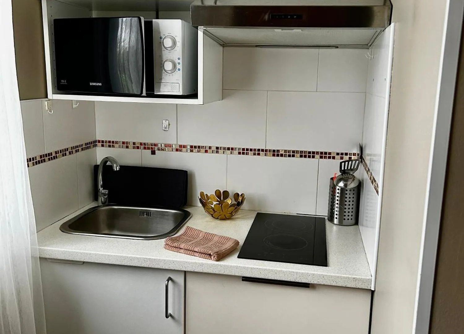 Habitacion Bano Cocina Jardin Y Parking Erandio